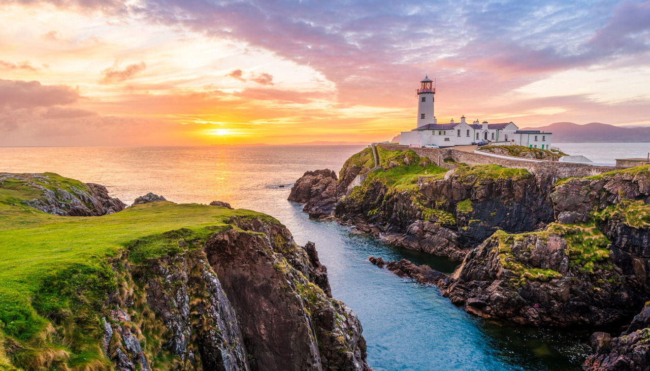 Fanad Head lighthouse, County Donegal, Ulster region, Republic of Ireland, Europe.