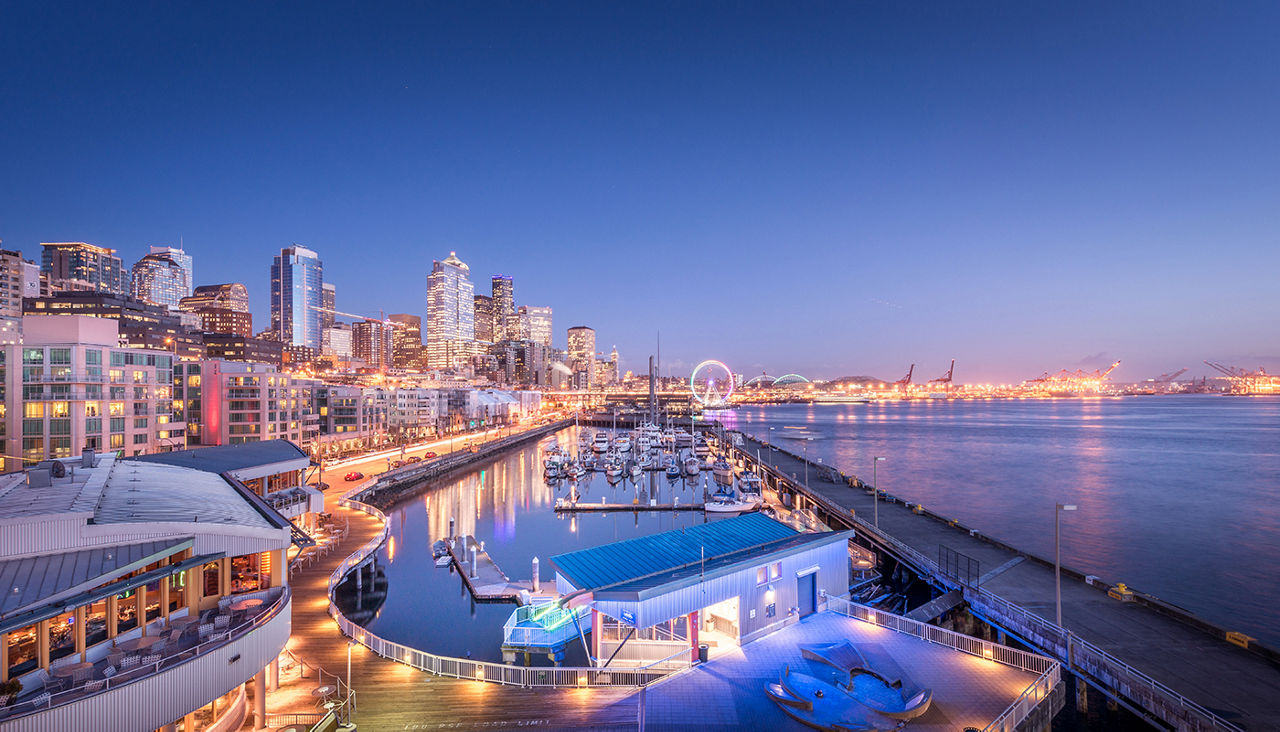 Seattle, Washington skyline at dusk from Pier 66