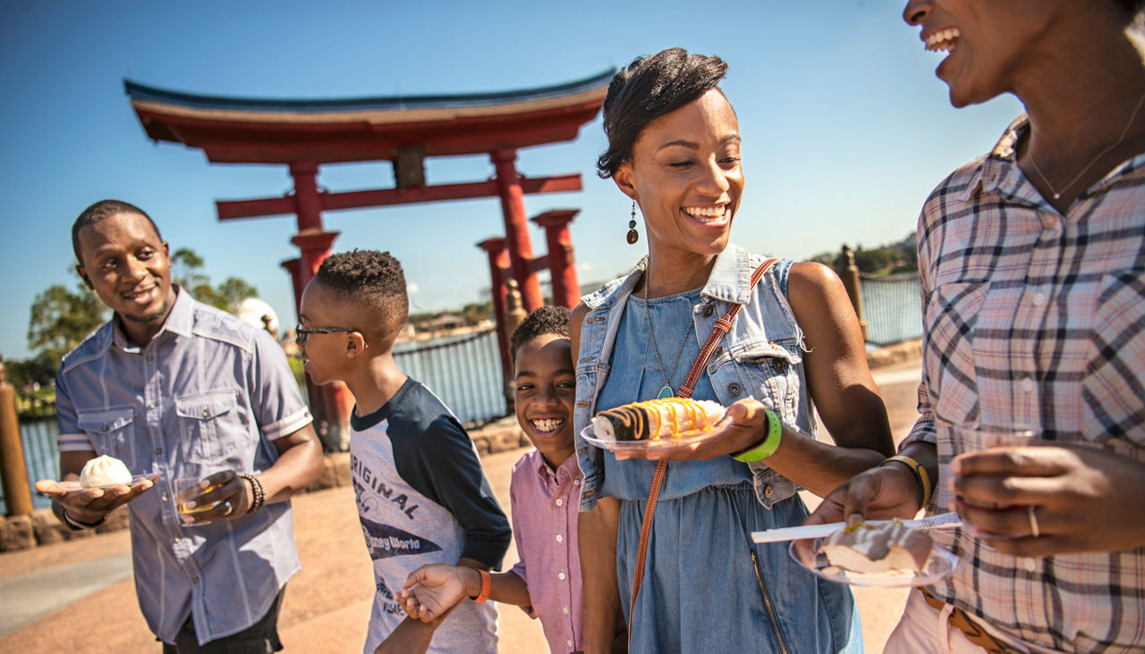 Family with food options in Epcot