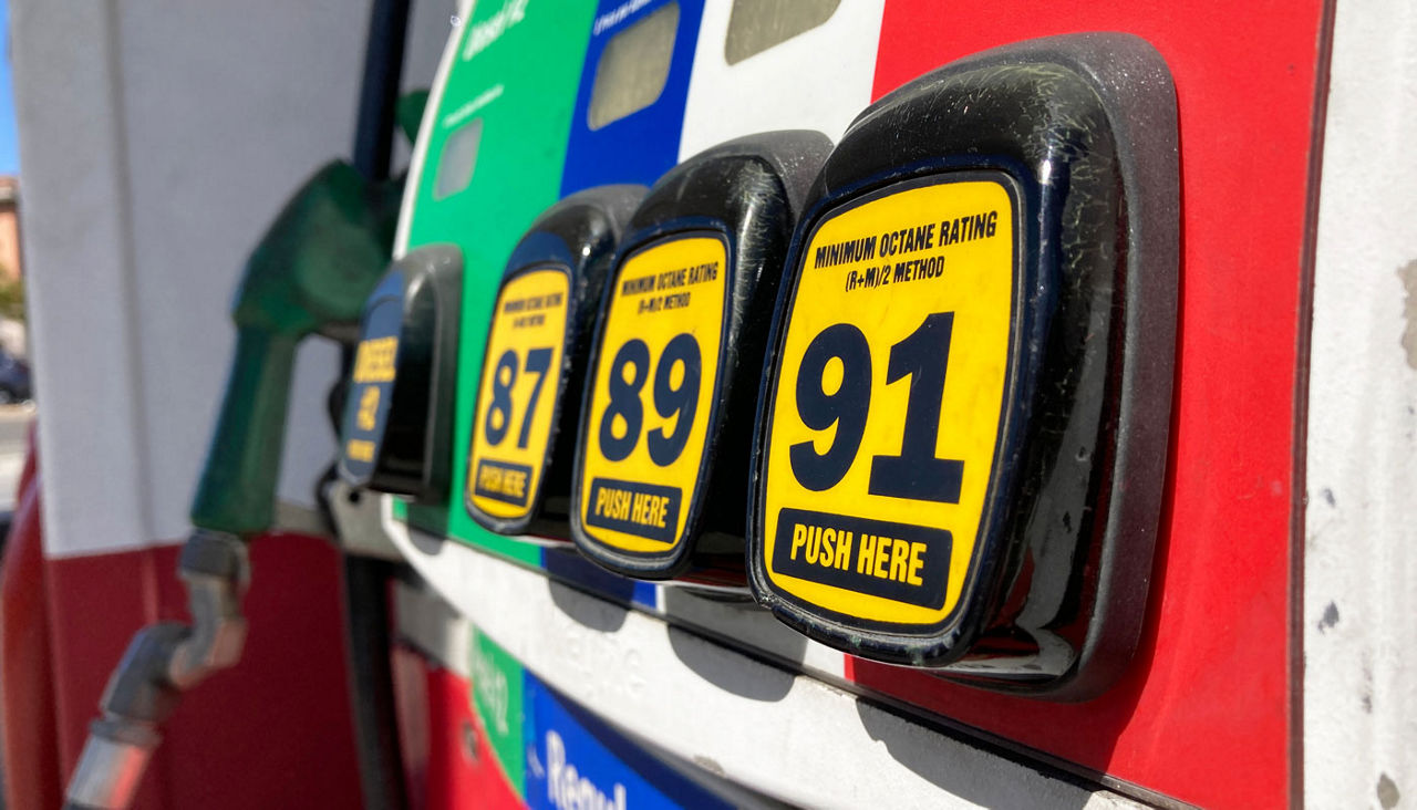 Gas pump octane grade selection numbers and buttons