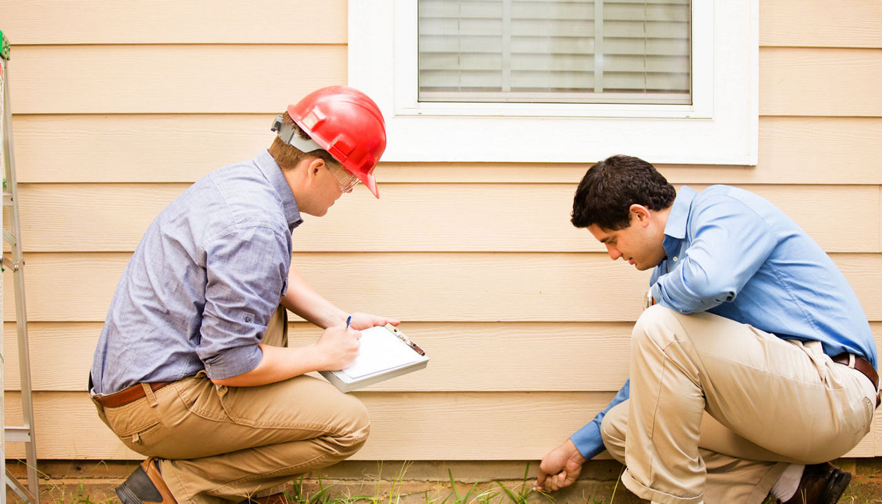 Inspectors examine building