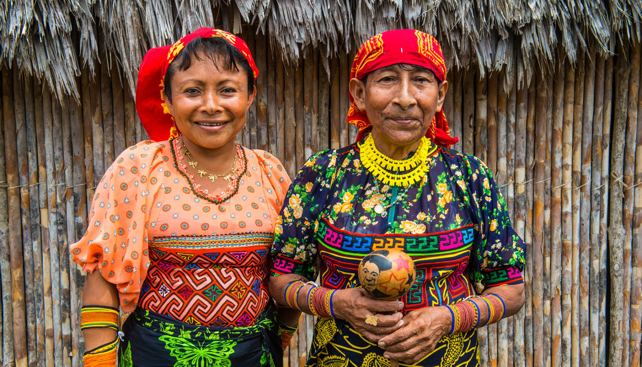 two Kuna Yala women, Achutupu, San Blas Islands, Kuna Yala, Panama