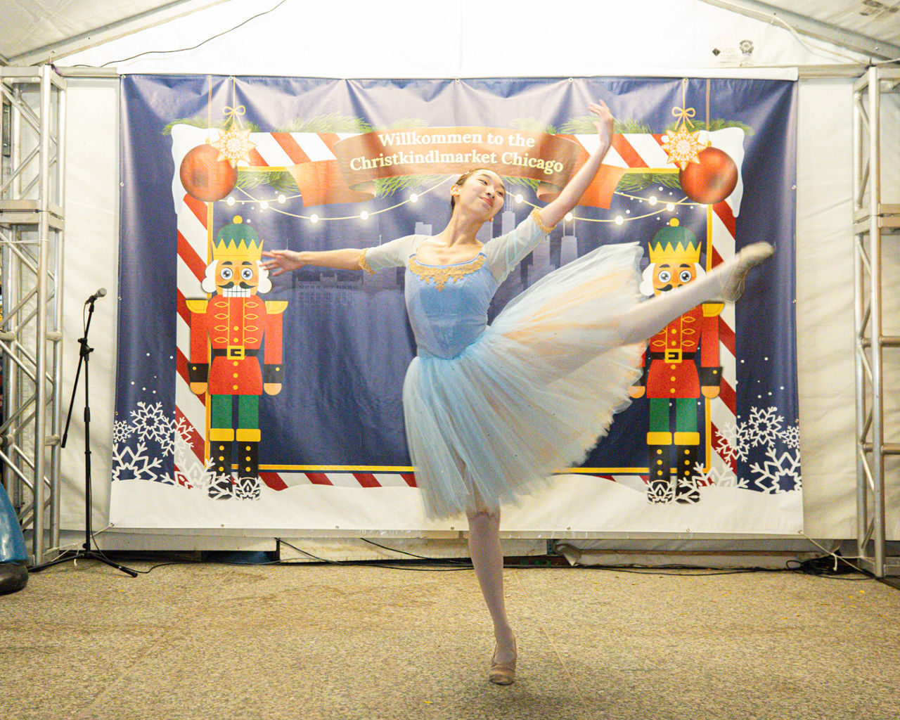 Ballet performance Christkindlmarket Chicago