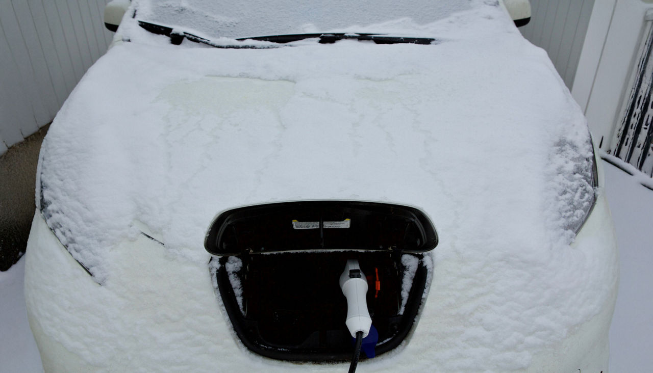 Electric car charging in winter