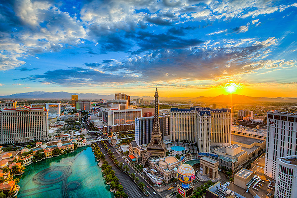 Las-Vegas-Strip-at-sunrise