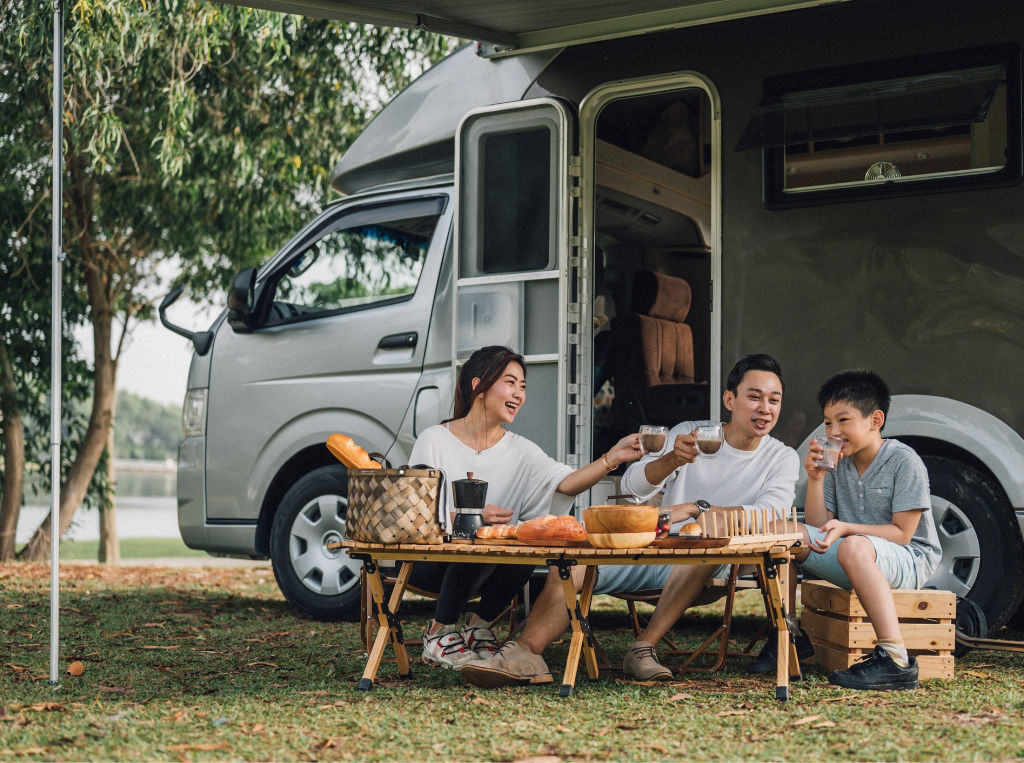 family with rv