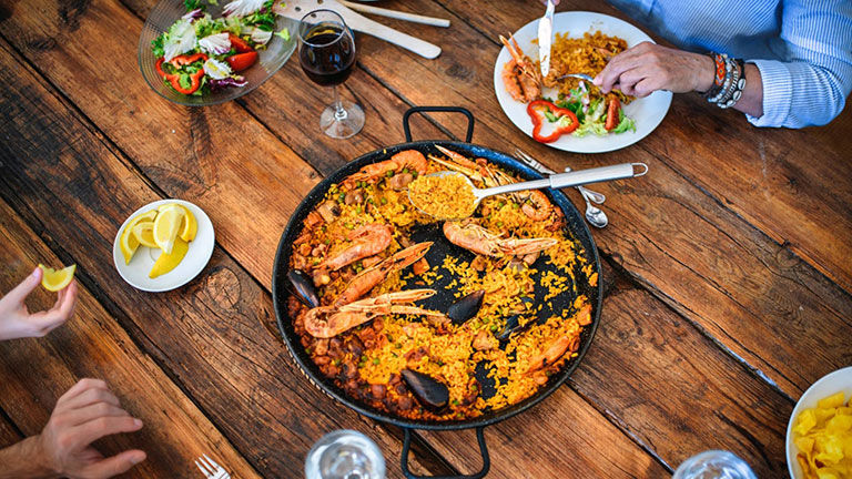 Seafood spanish paella