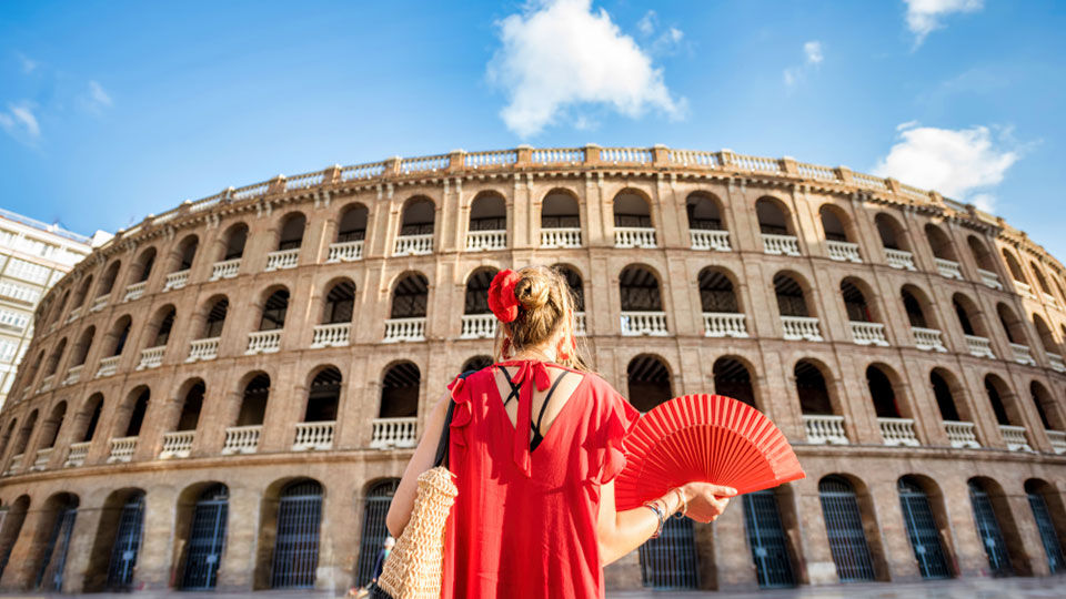 Woman traveling in Valencia city